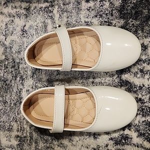 Toddler Girls dress shoes